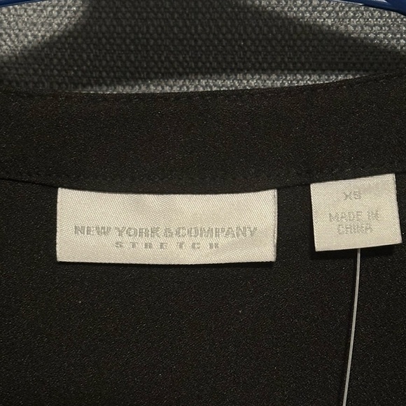 New York and Company NWT Sleeveless Dress with Pockets - Picture 3 of 6